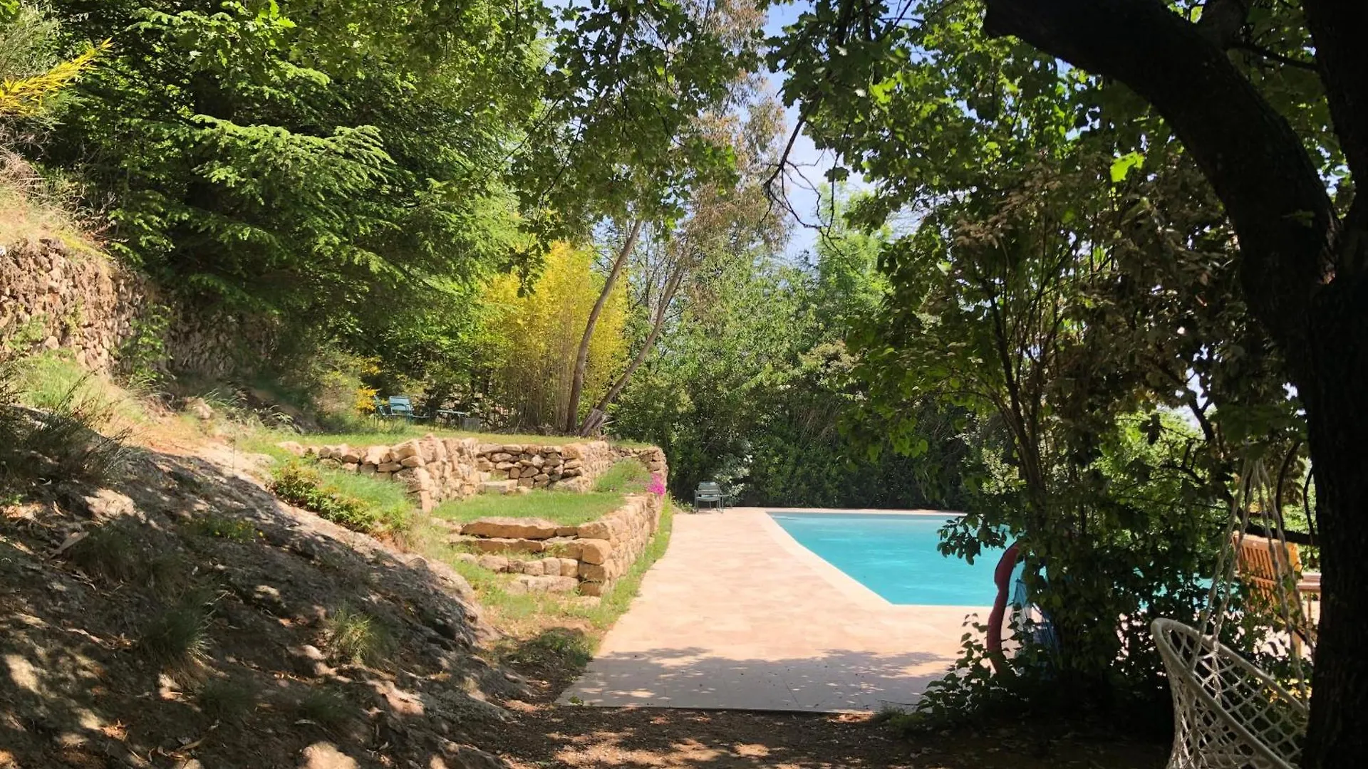 La Chataigne Perchee, Piscine Et Nature Chirols 0*,