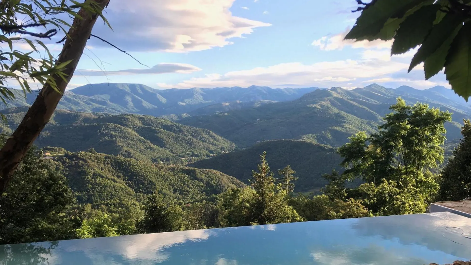La Chataigne Perchee, Piscine Et Nature Chirols