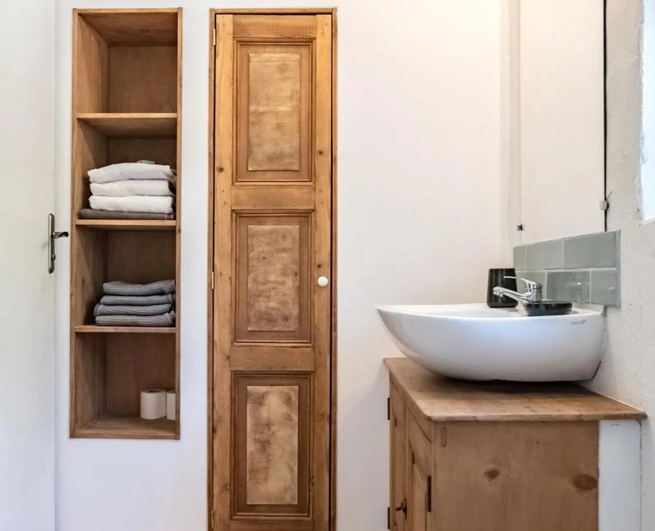 Apartment La Chataigne Perchee, Piscine Et Nature Chirols