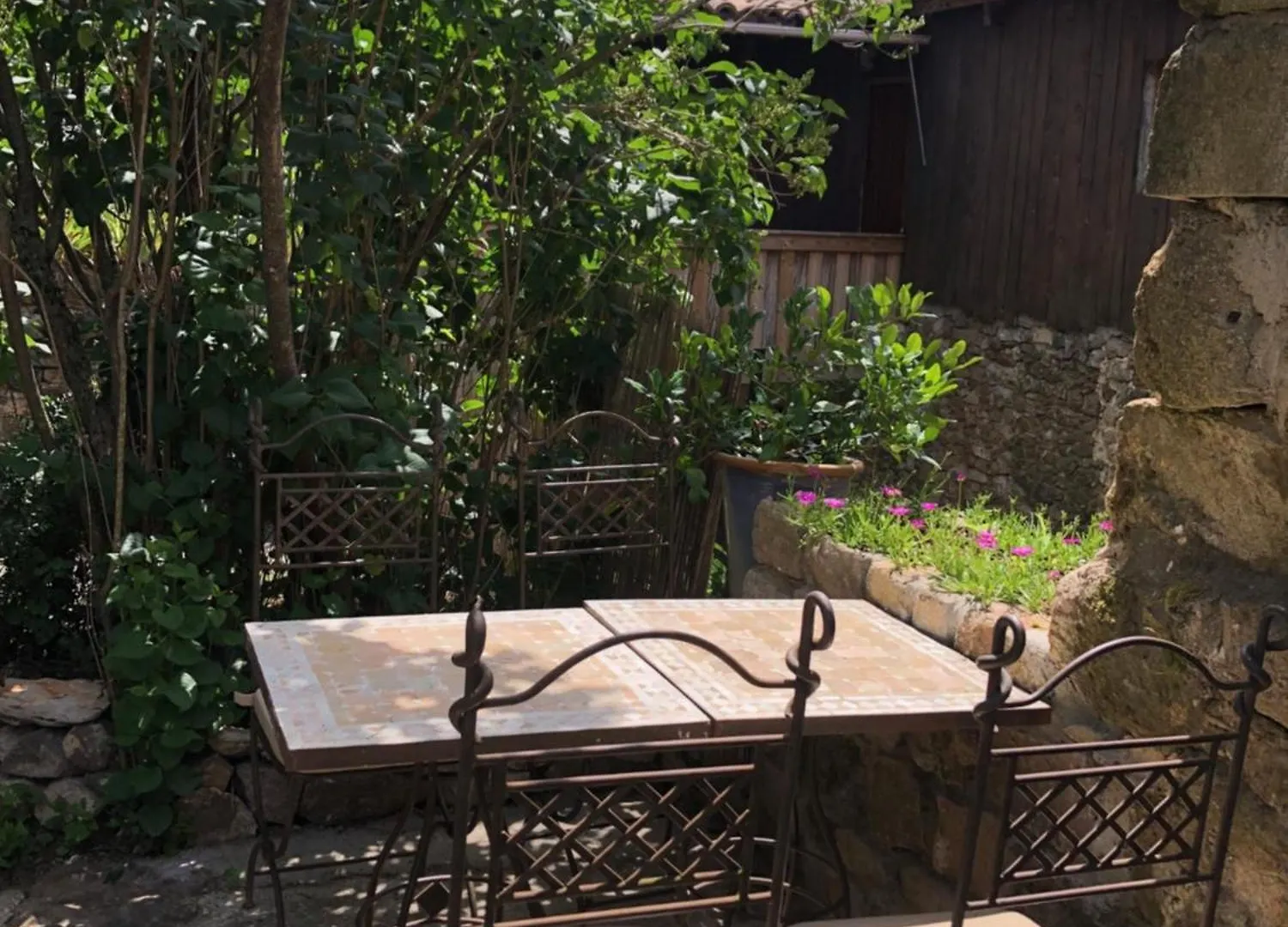 La Chataigne Perchee, Piscine Et Nature Chirols Apartment