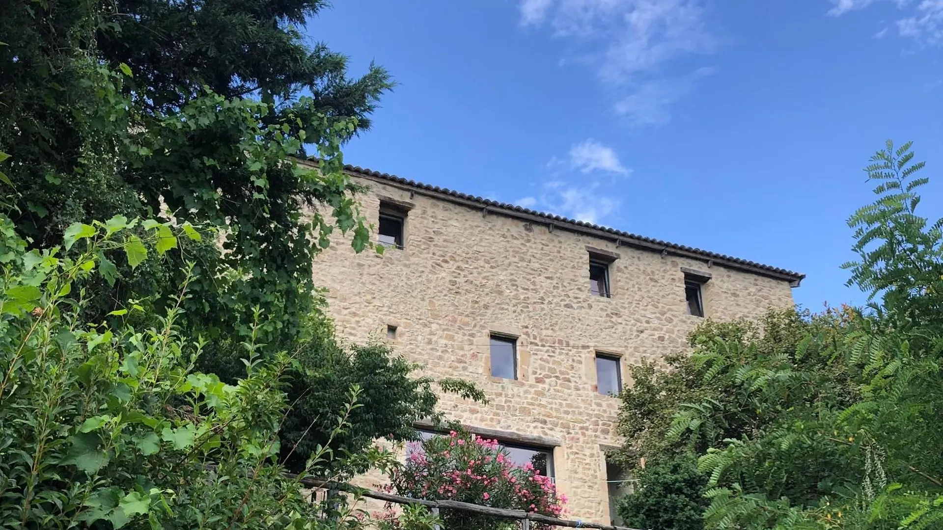 Apartment La Chataigne Perchee, Piscine Et Nature Chirols France